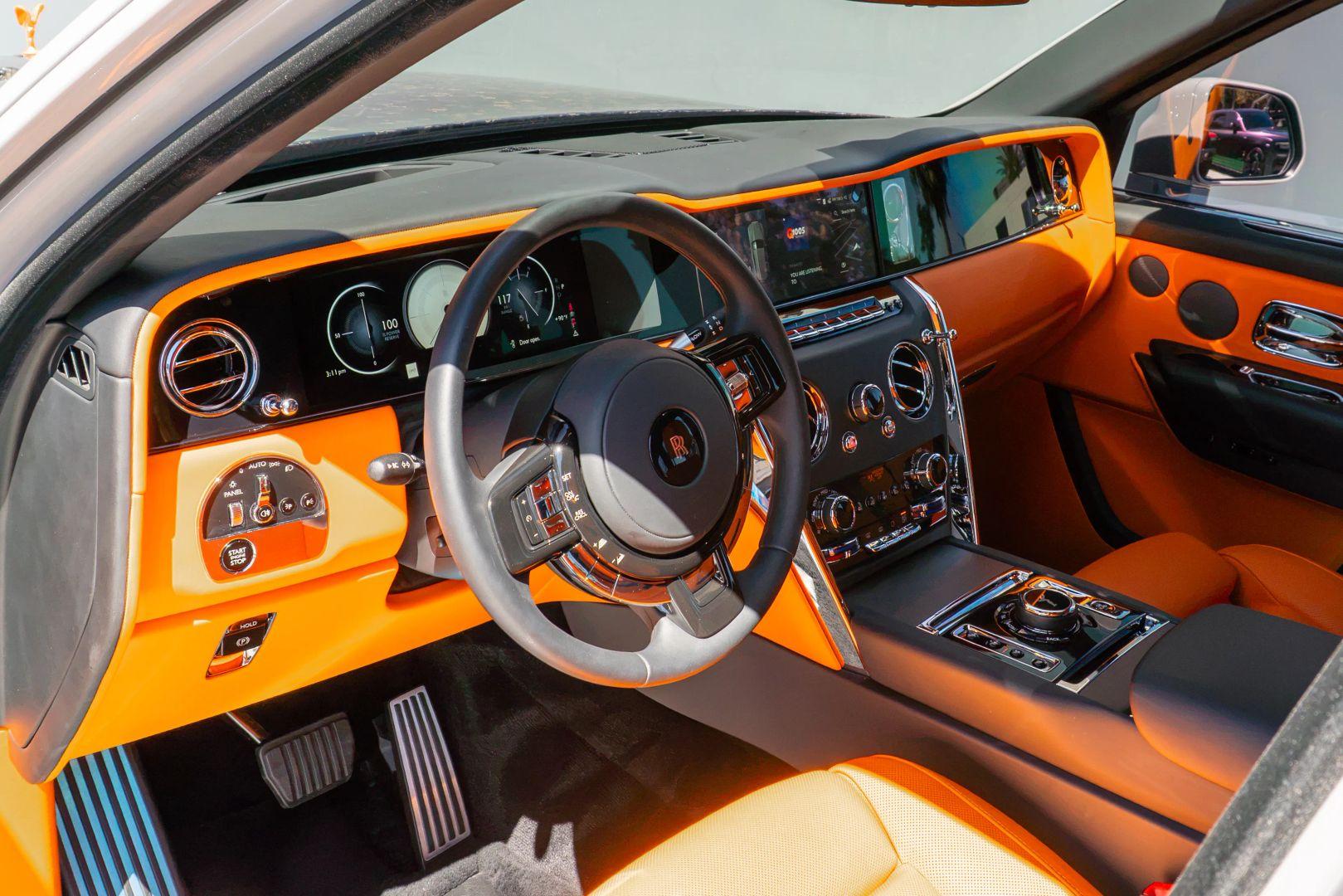 2026 Rolls-Royce Cullinan — photo 3 of 4