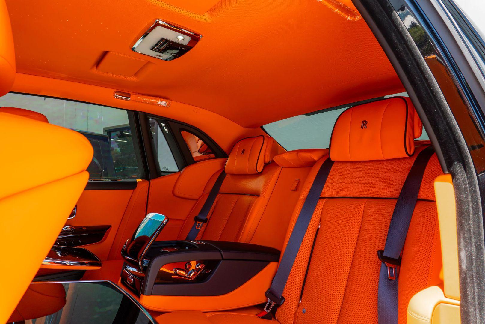 2026 Rolls-Royce Phantom — photo 4 of 4