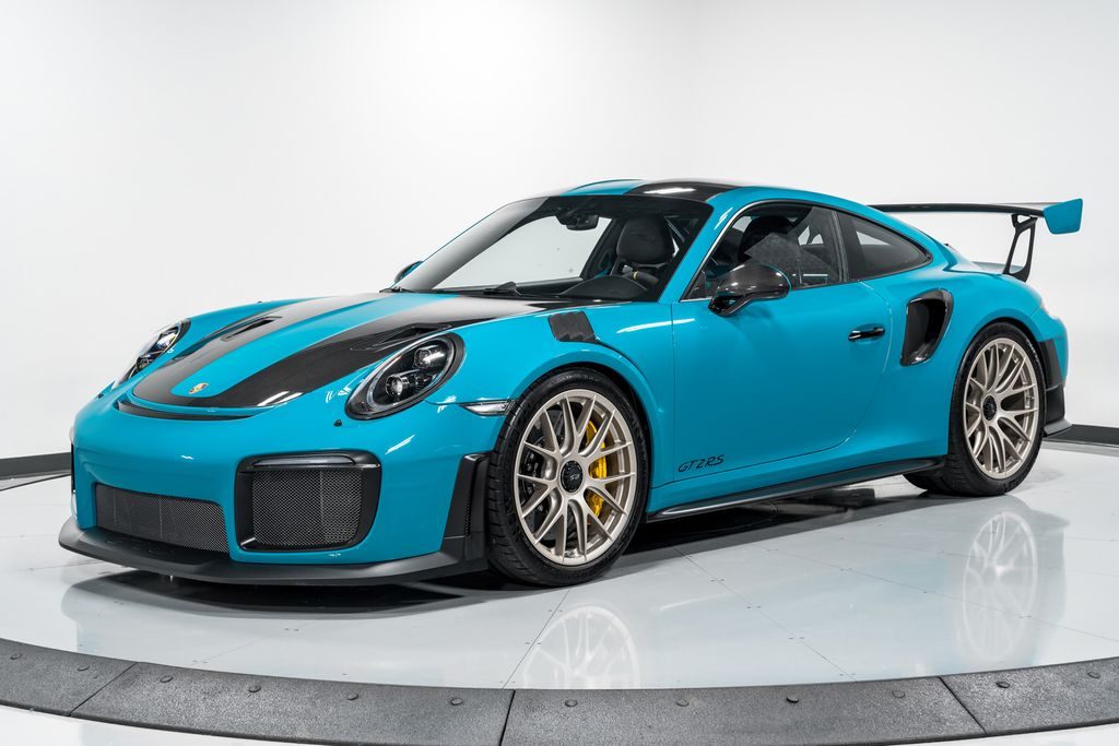 2018 Porsche 911 — photo 1 of 4